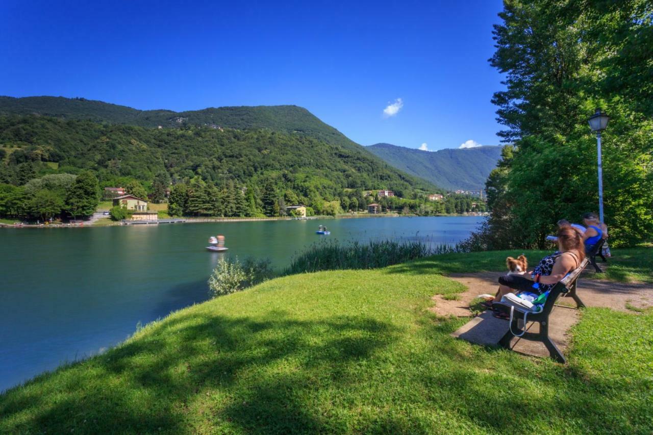 Casa Vacanza Residence Lago Di Endine Monasterolo del Castello Екстер'єр фото